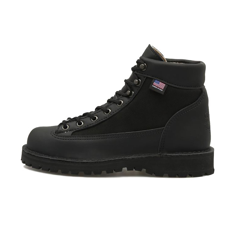 WOMENS DANNER LIGHT( WOMENS M)