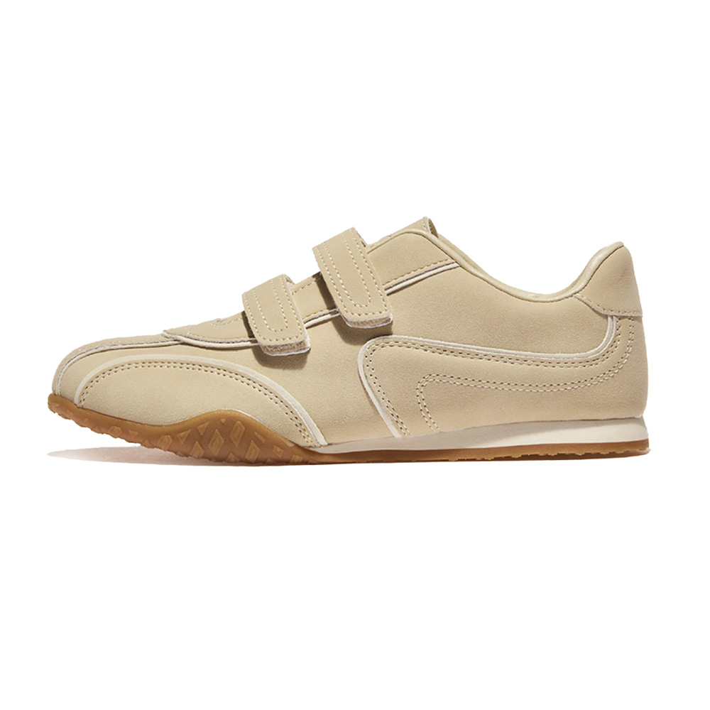 SIA KOVE SNEAKERS
